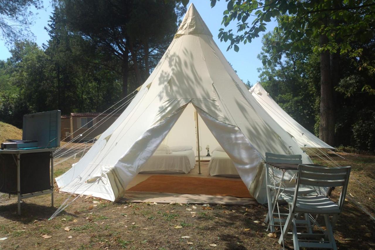 Toscana Holiday Village Montopoli in Val dʼArno Esterno foto