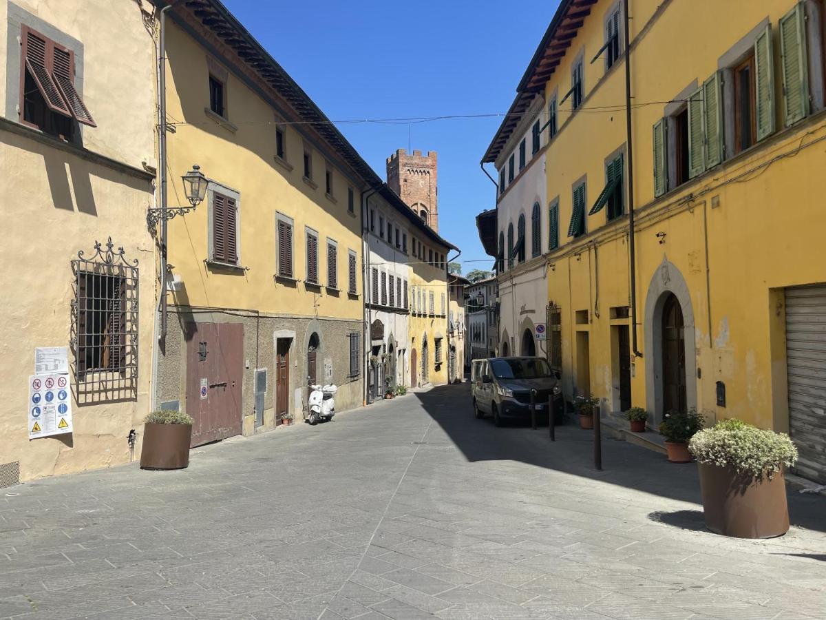 Toscana Holiday Village Montopoli in Val dʼArno Esterno foto