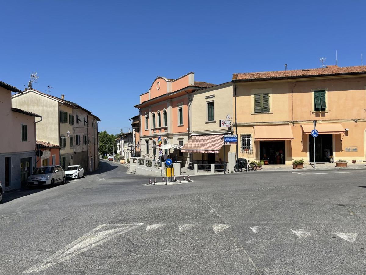 Toscana Holiday Village Montopoli in Val dʼArno Esterno foto