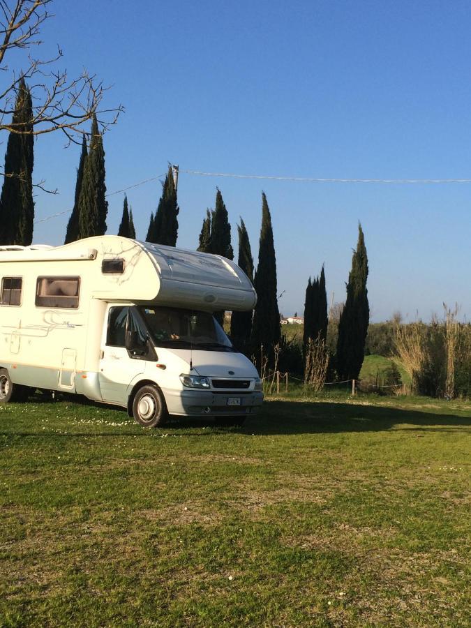 Toscana Holiday Village Montopoli in Val dʼArno Esterno foto